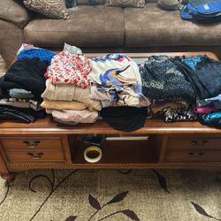 over 30pcs of women large clothes 