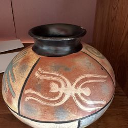 Peruvian Nasca lines vase (from Peru)