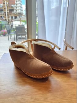 [Still in Box] 32% OFF NEW L.L. Bean Men’s Lounge Slippers/Men’s Shoes - Size 10M