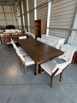 Pike & Main
Mendocino Dining Table and 8 Chairs