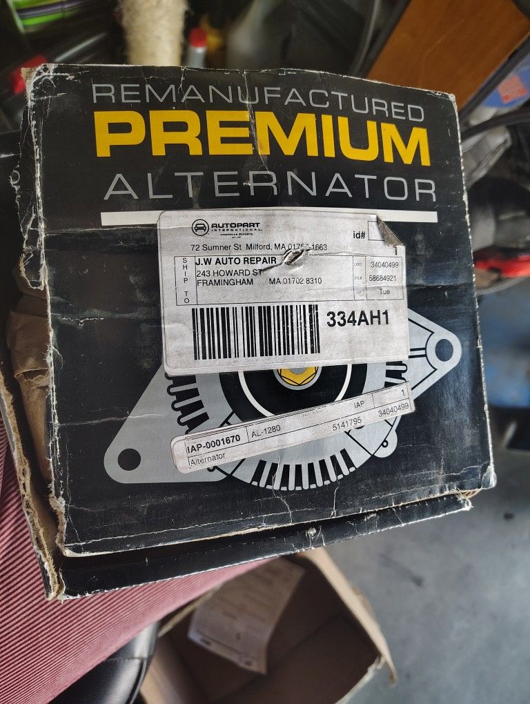 CHRYSLER ALTERNATOR BRAND NEW IN BOX