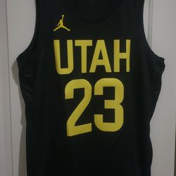 Nike Dri-Fit Utah Jazz Lauri Markkanen NBA Authentics Swingman Statement Jersey Men's Size XL Brand NEW