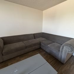 Couch Sofa  living room 100 Dolls 