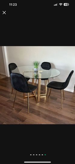 Brand NEW Stylish Black Velvet Gold Round Kitchen Table Set for 4