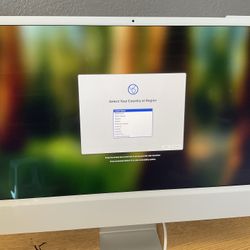 Apple iMac 24 inches- MacOS Tahoe