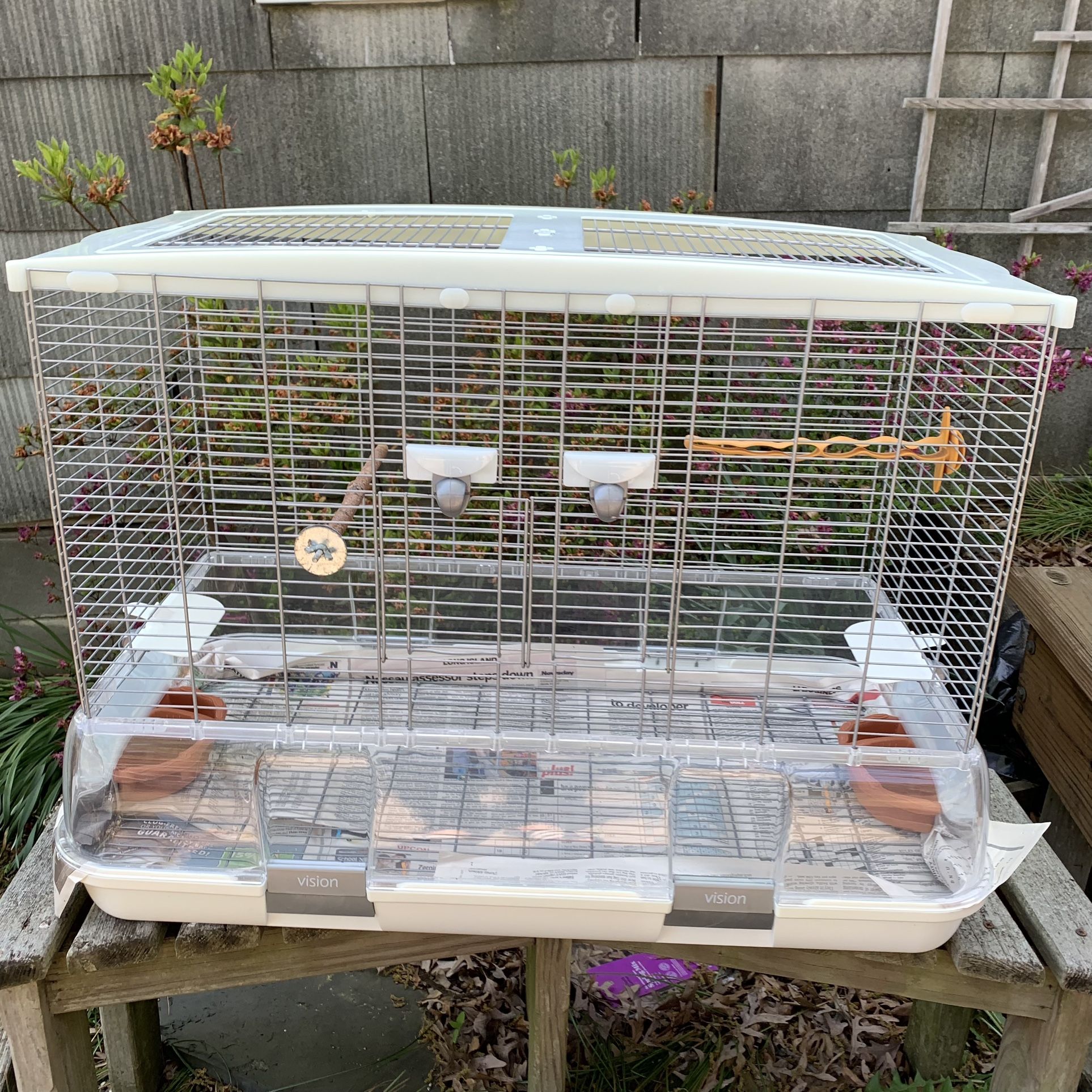 Vision II Model L01 Bird Cage