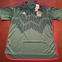 Authentic Brand New Adidas Mexico Jersey Mens Size Small 