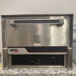 APW Wyott SDO-17 Stainless Steel Commercial Countertop Single Deck Pizza Oven 