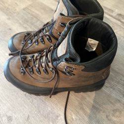 Kenetrek Hardscrabble Hiking Hunting Boots 