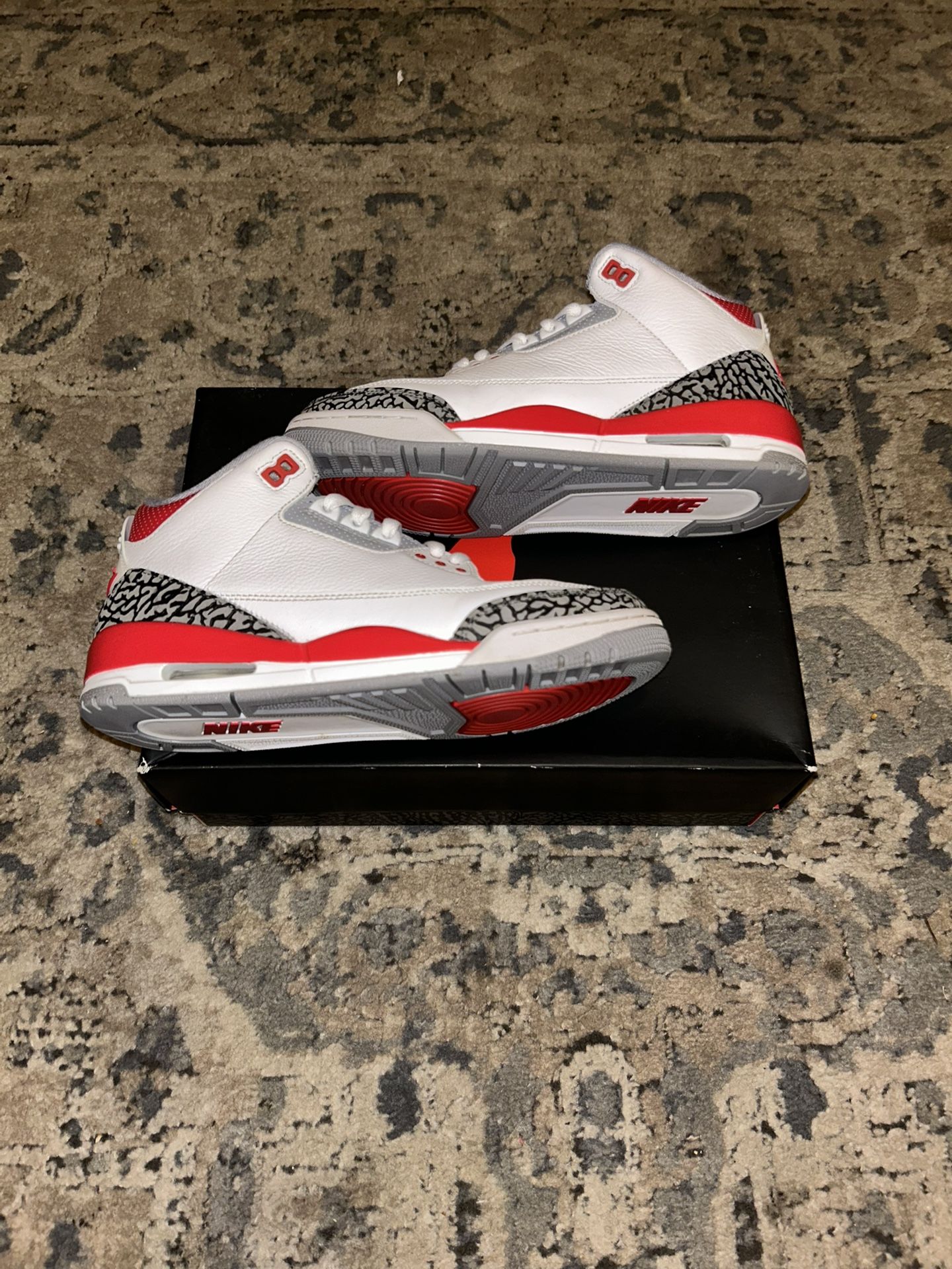Jordan 3 Fire Red
