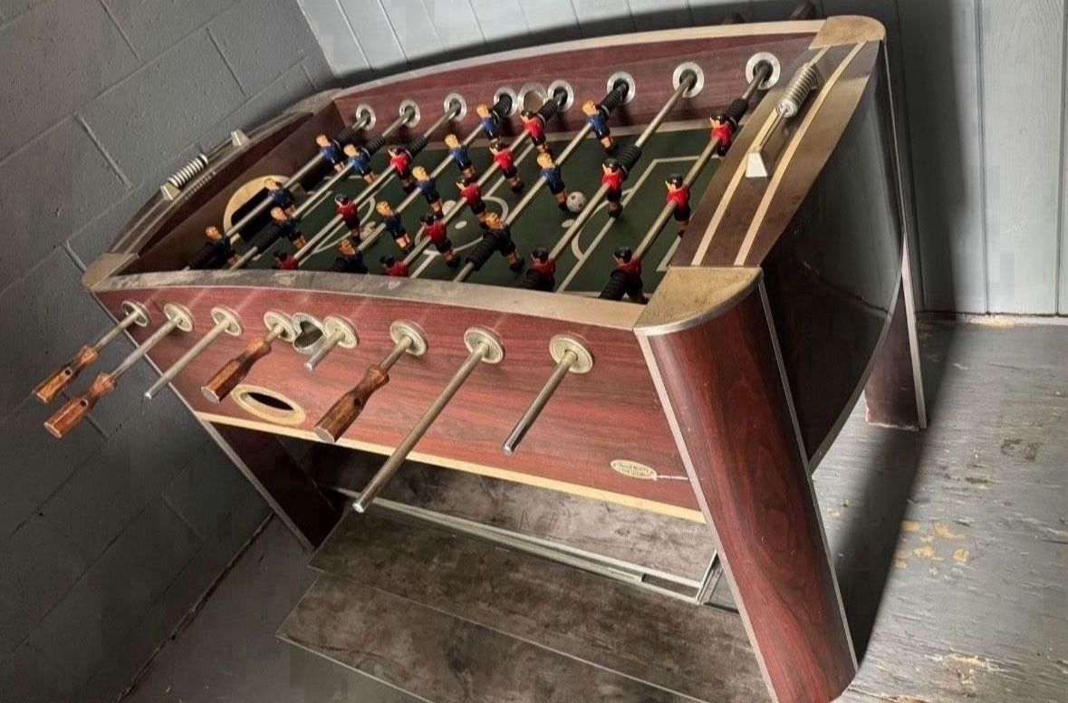 FOOS BALL TABLE NEED GONE
