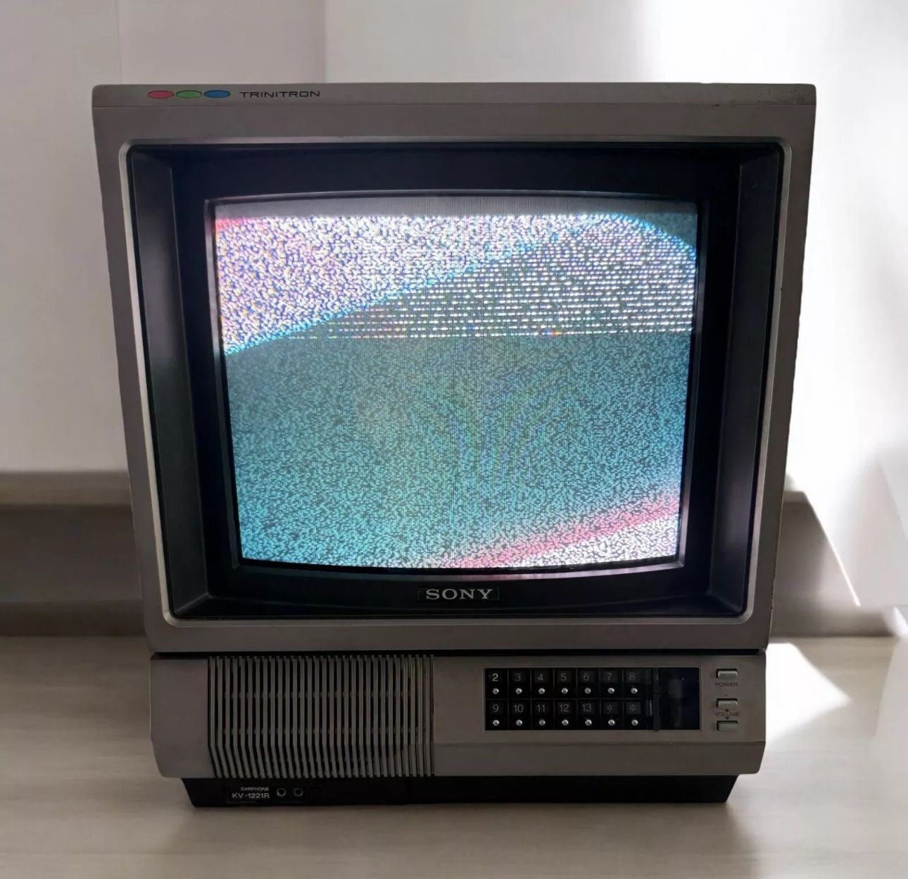 RARE- Vintage Sony KV-1221R Retro Color Gaming Monitor