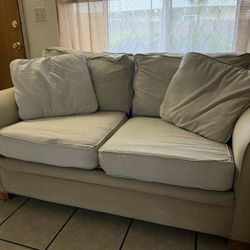 Love seat