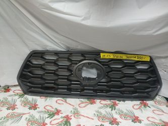 2018-23 Toyota Tacoma Grill