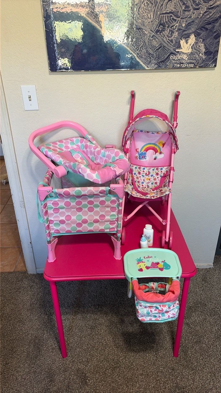 Newborn Screenung Rack Baby doll set. for Sale in Mesa, AZ - OfferUp