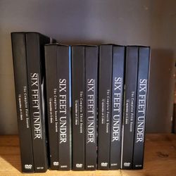 Six Feet Under complete series Seasons 1-5 DVD like new condition 