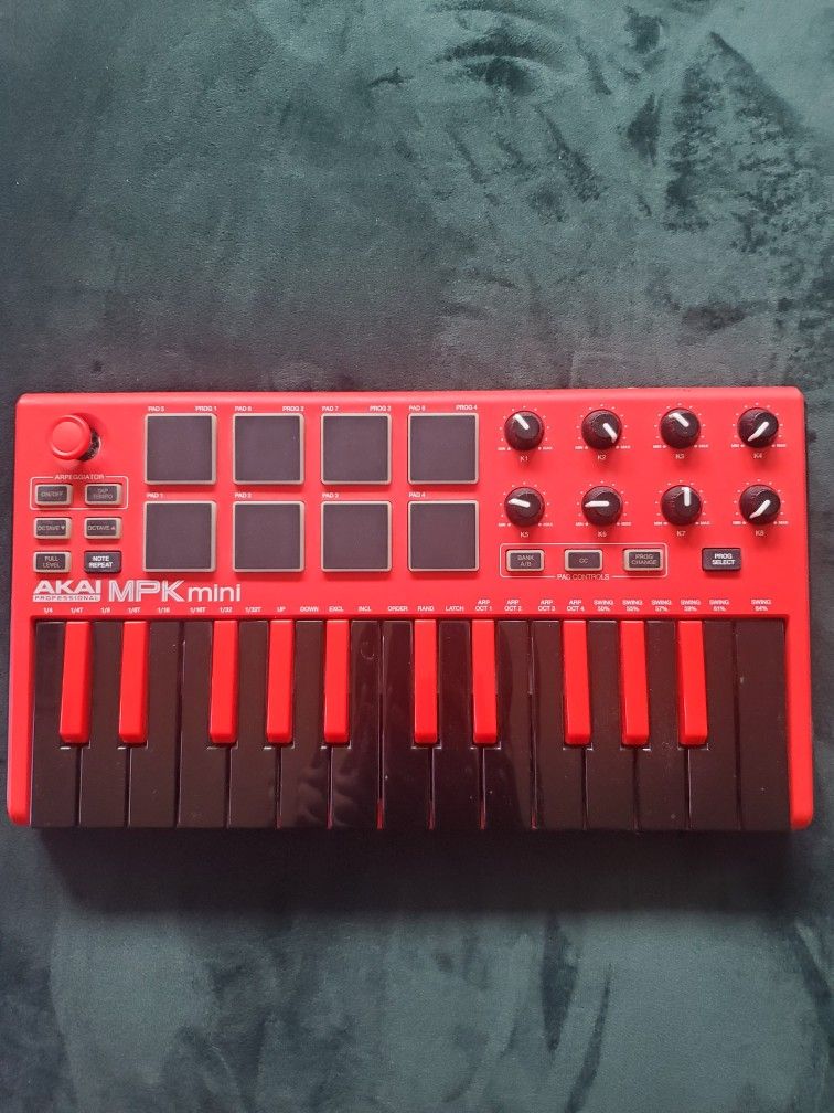 AKAI MPK Mini Keyboard