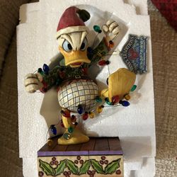Donald Duck - Walt Disney Showcase Collection “Santa’s High Strung Helper”  from 2007.   $150 OBO 