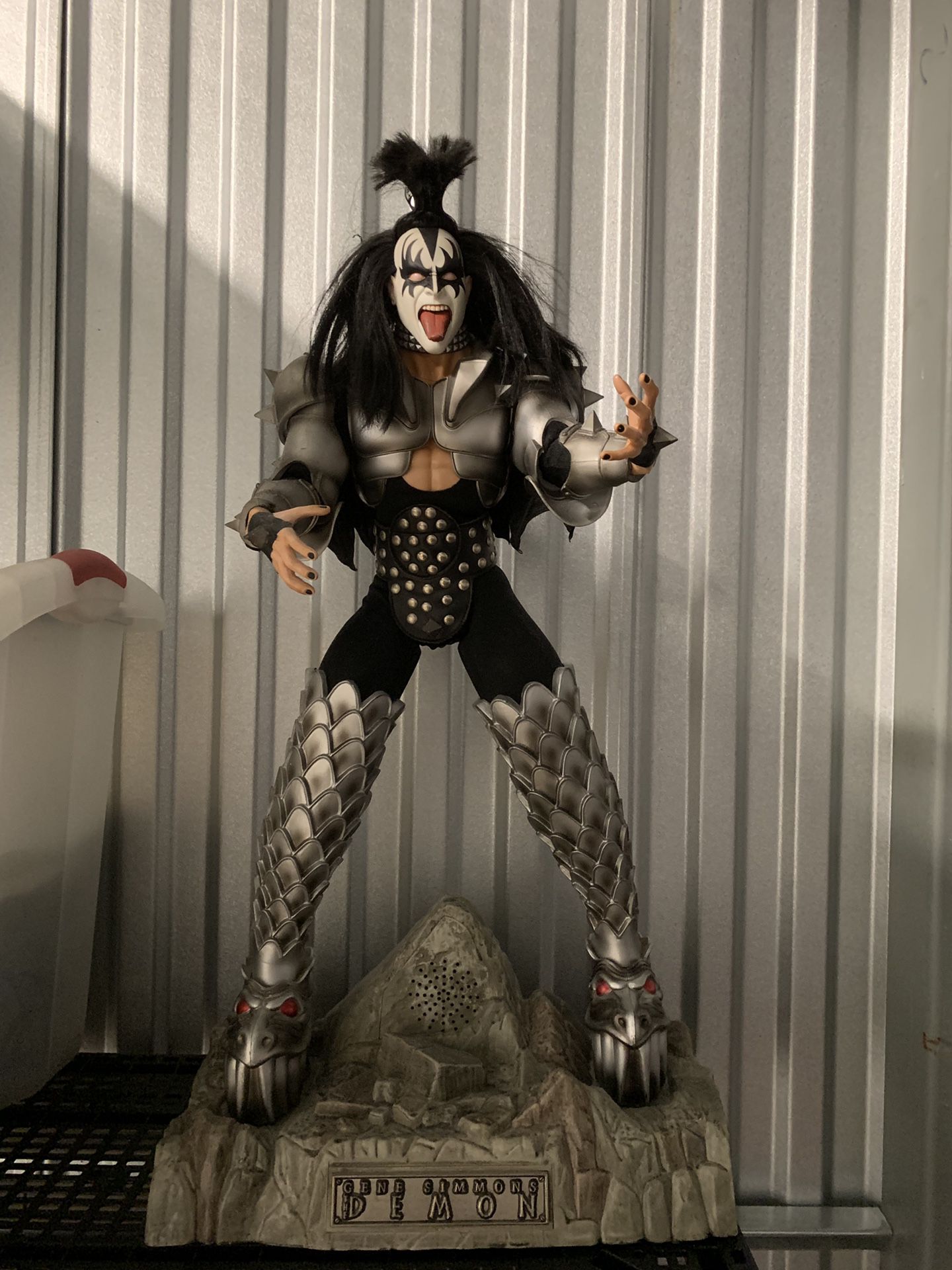 Kiss Gene Simmons collectible Statue from Spencer Gifts. Hard to find all , Audio works perfectly