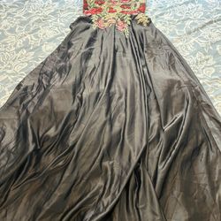 Beautiful Dress Size 5
