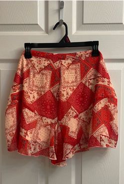 Brand new Juniors asymmetrical flouncy skirt size XXL