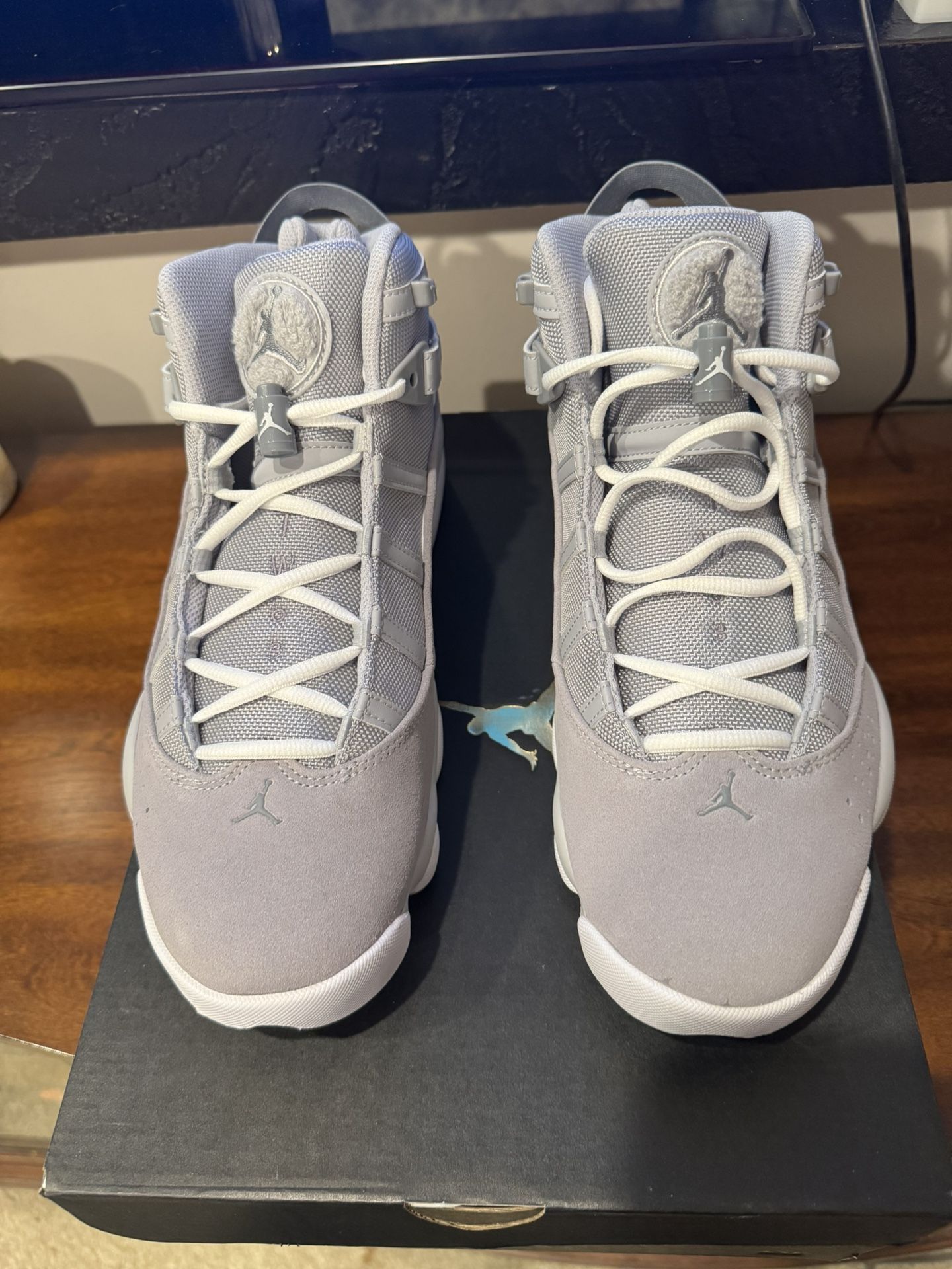 Never worn Jordan cool grey Air Jordan 11 Low  main image 3