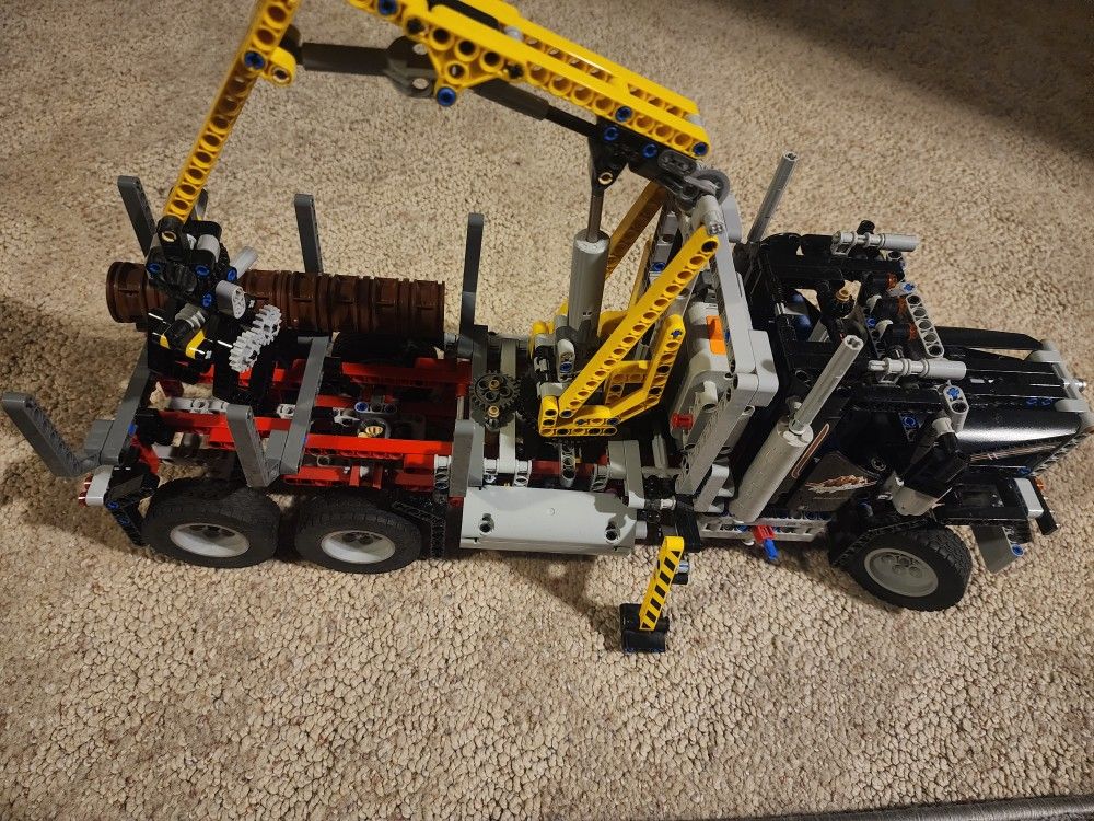 LEGO Technic 2-in-1 Logging Truck #9397
