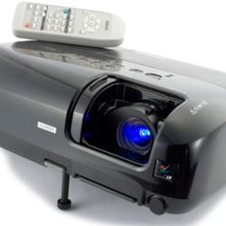 Projector EX70 EPSON LIKE NEW + EXTRA NEW LAMP