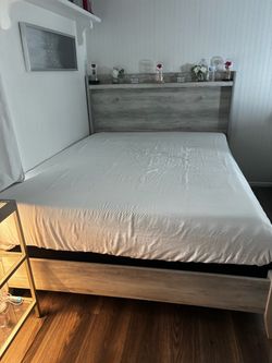 Queen Mattress with Box Spring