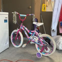 girl's bicycle 