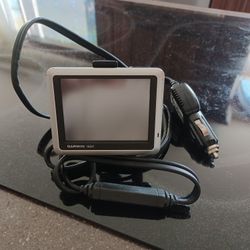 Garmin. navigate  Nuvi 1250