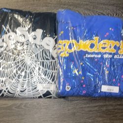 2 medium Sp5der Hoodies