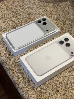 Apple iPhone 17 Pro Max 512GB Silver Unlocked - Excellent Condition - Original Box