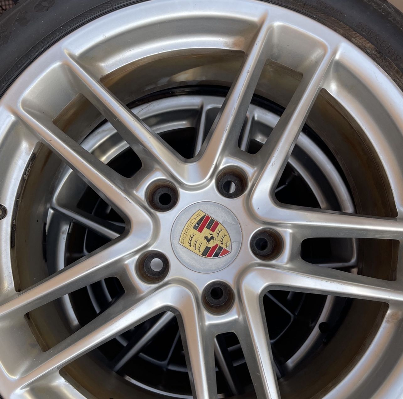 Porsche Ring 19”
