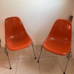 Herman Miller Eames Model Chairs ( Set of Two)