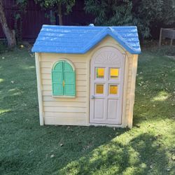 Kid’s Backyard Playhouse - Vintage 