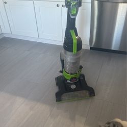 Bissell- Power force Helix Turbo Rewind
