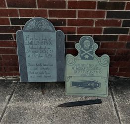 Two Thick & Sturdy Tombstones Halloween Outside Decor 👉🏼one needs its ground pick screwed back on