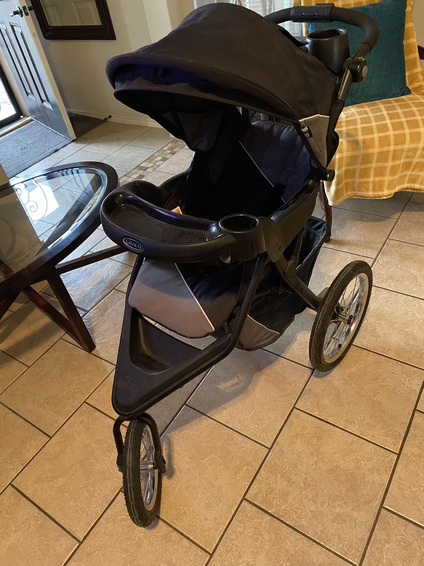 Jogger Stroller In Great Conditions