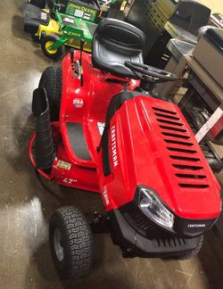 Brand New CRAFTSMAN T110 17.5-HP Manual/Gear 42-in Riding Lawn Mower with Mulching Capability 92