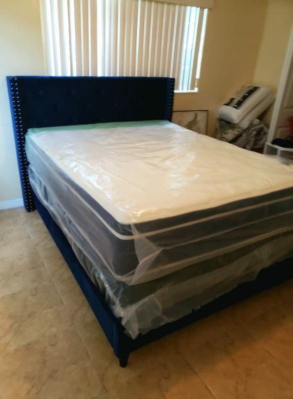 NEW QUEEN LUXURY PILLOW TOP MATTRESS AND BOX SPRING_2PC 😊 Available in KING size 👌