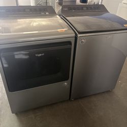 Whirlpool Washer & Dryer Set