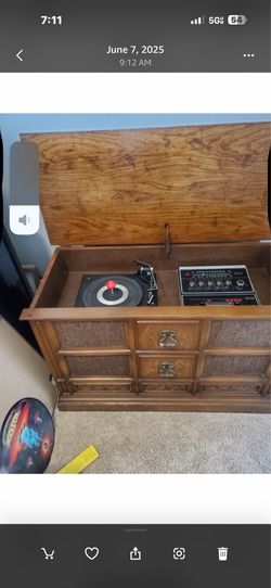 Zenith Allegro vintage stereo console.