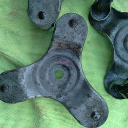 Antique Harper Handy Caster 3 Wheels Each,Rotates 360° Caster Set Of 4 SALVAGE.Normal wear and tear. Scratches,nicks and dents MAY be seen. Cleaning M