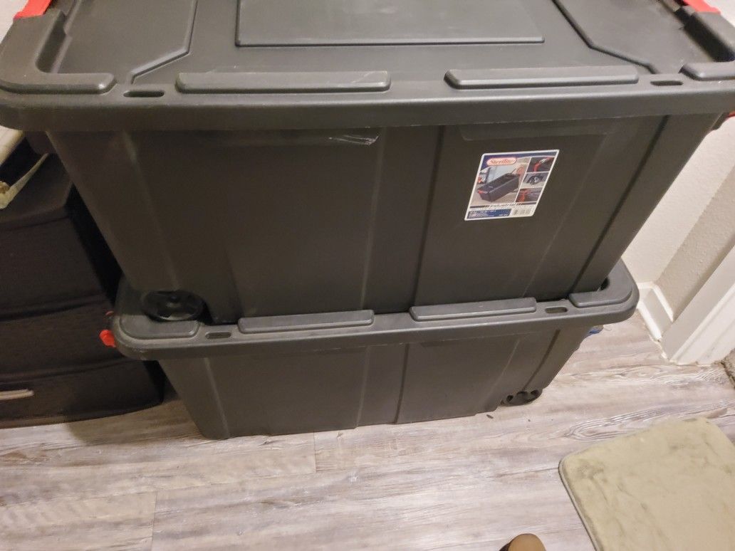 40 Gallon Storage Plastic Totes