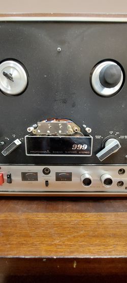 Realistic 999B 3 Head 3 Speed Reel to Reel Tape Player/Recorder*PARTS for  Sale in Norfolk, VA - OfferUp