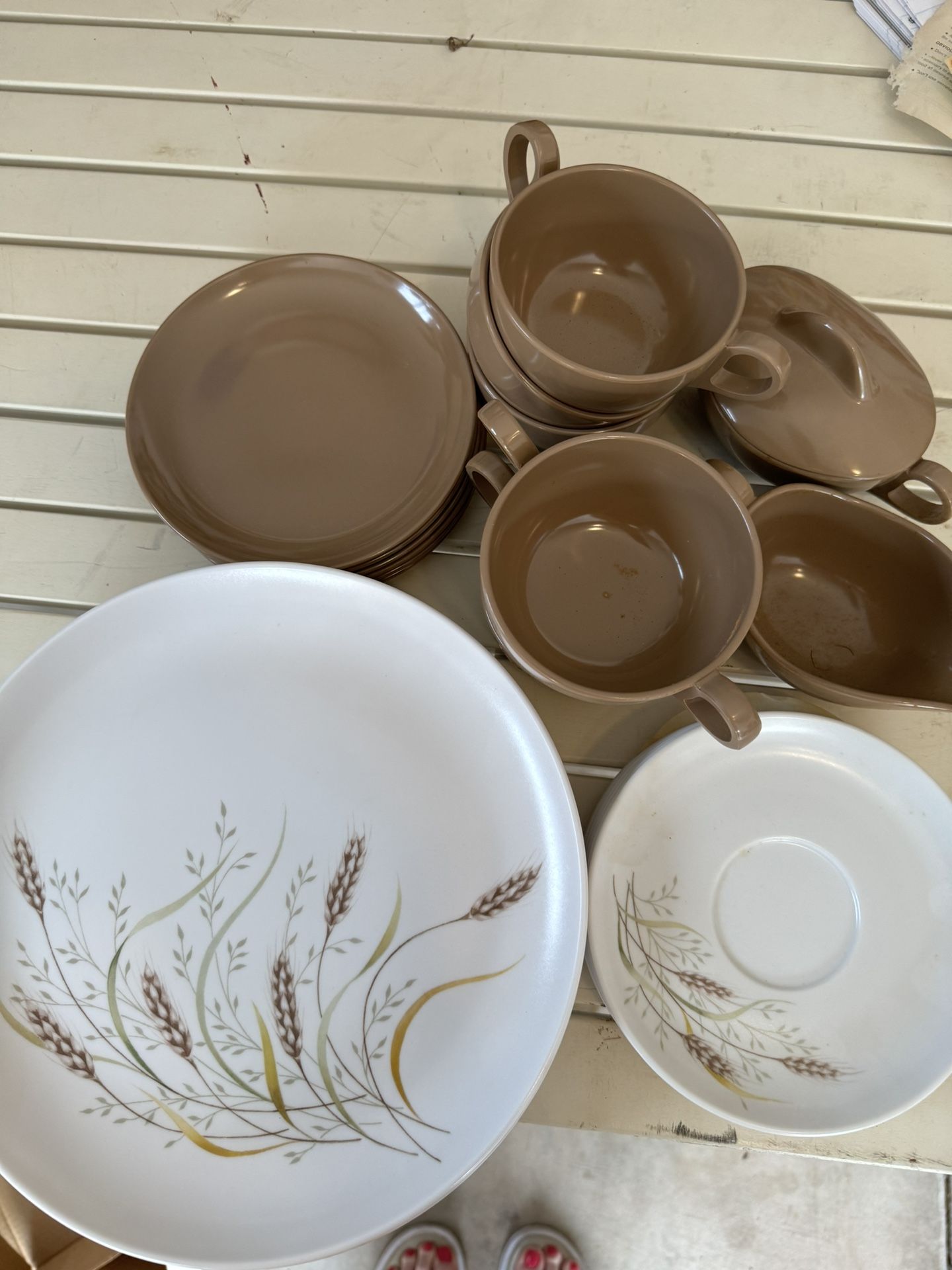 Whispering Wheat Melmac Dinnerware For 6 for Sale in New Lenox, IL