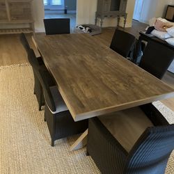 Dining Table, Chairs & Sideboard