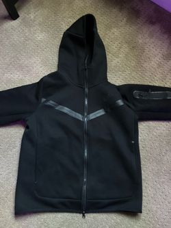 Black Nike tech