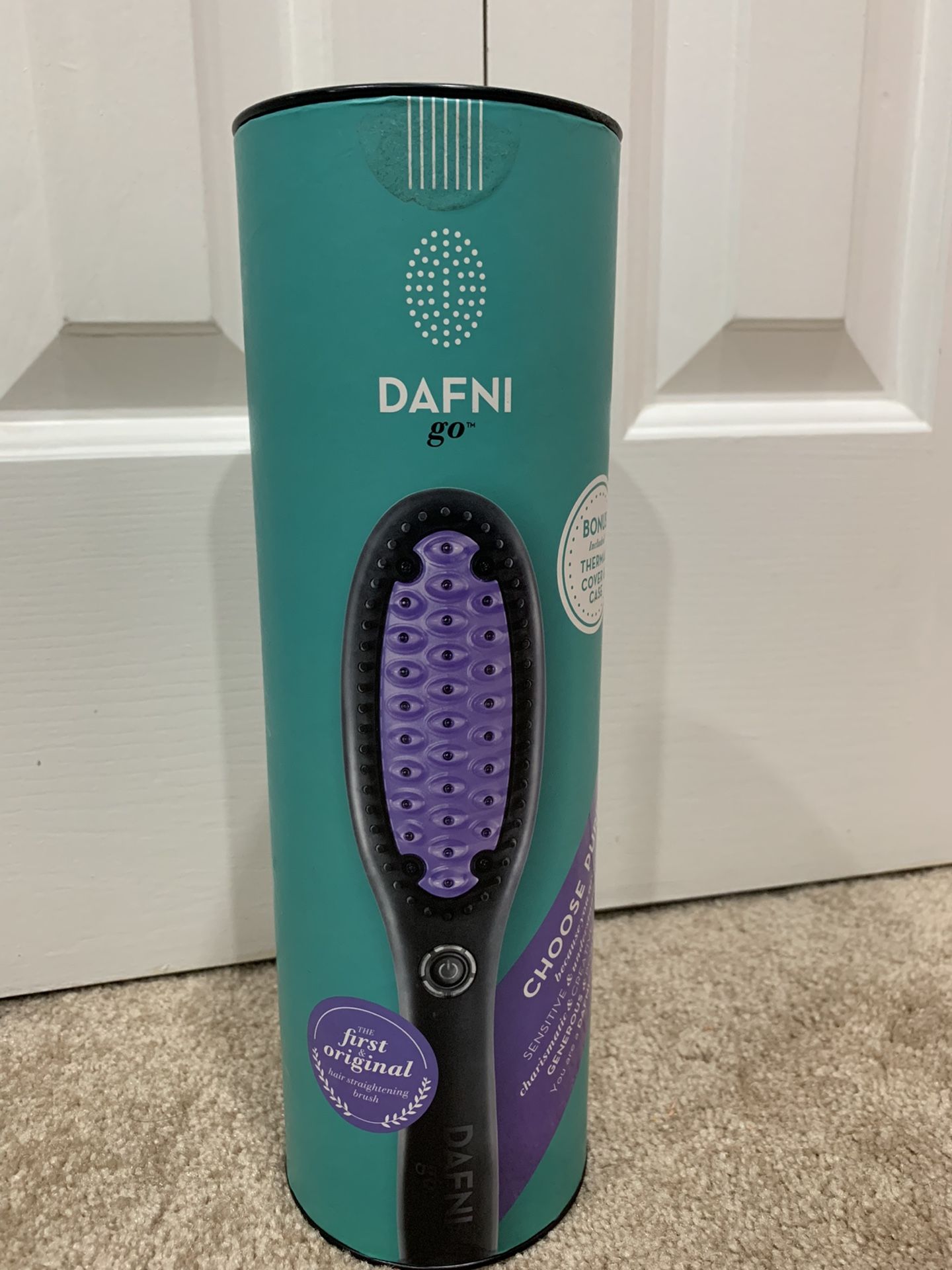 “Dafni go” Hair Straightening Brush